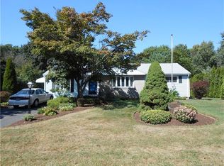 13 Deer Run Rd, Wallingford, CT 06492