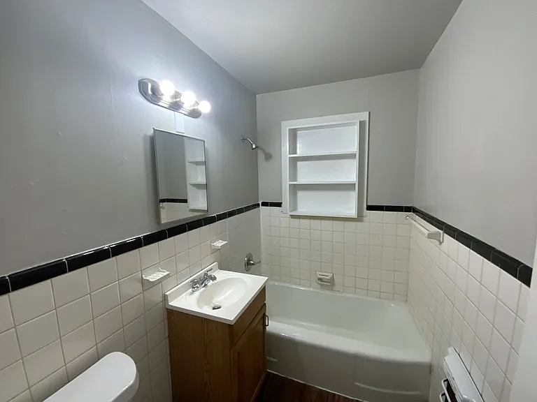 4206 N Donald Ave — Photo 15
