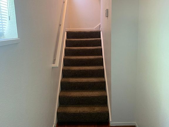 3rd image of 25 Bowman Ct