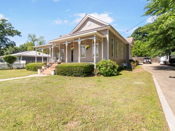 206 Sanford Ave, Eufaula, AL 36027