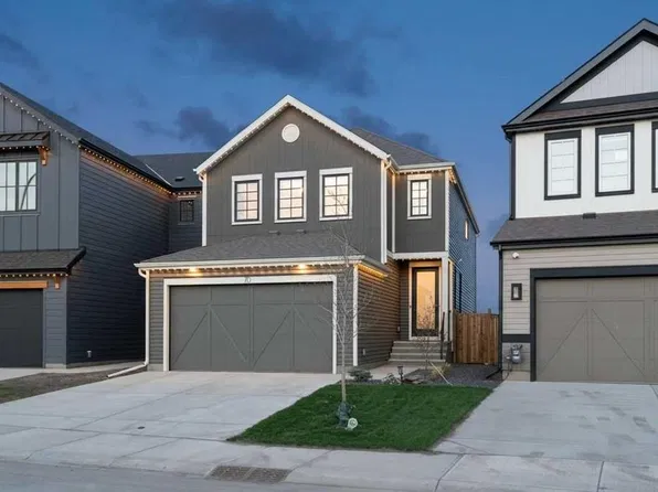 70 NW Savoy Lndg SE, Calgary, AB T3S 0G6