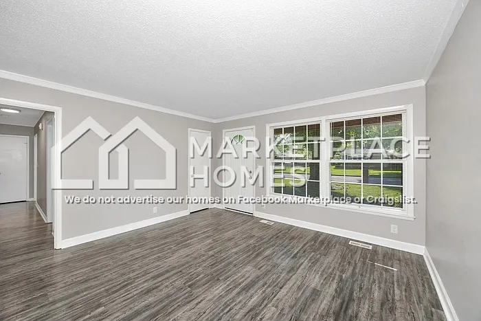 4002 Summerhill Dr NW — Photo 6