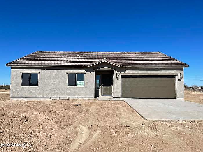 1st image of 8064 N Taylor Ln