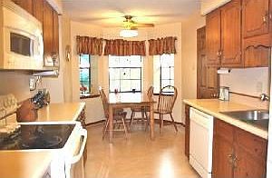 5th image of 3110 Breezy Hill Ln