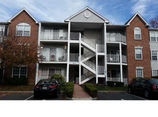 64 Cheverny Ct, Hamilton, NJ 08619