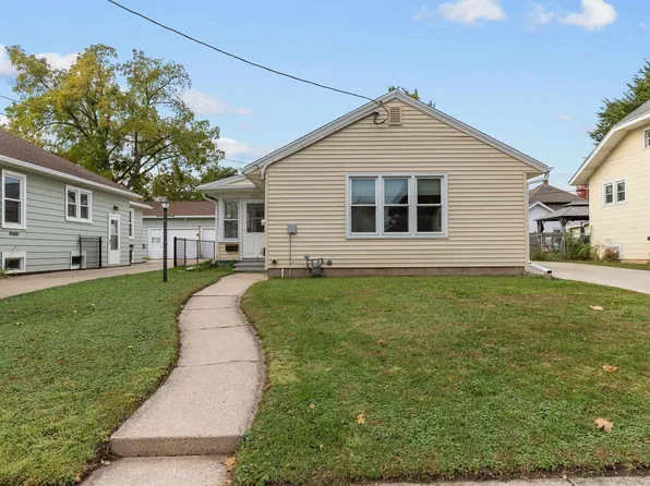1537 Jefferson St, Oshkosh, WI 54901