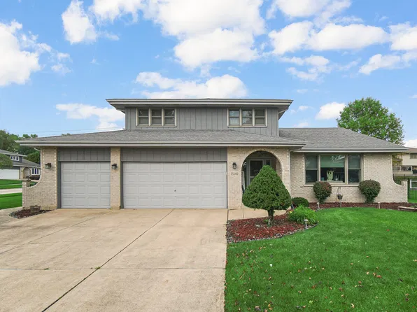 13340 W Atlantic Dr, Homer Glen, IL 60491