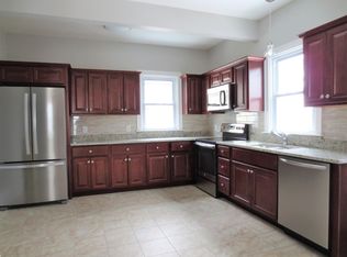 543 Hanover St #2, Fall River, MA 02720