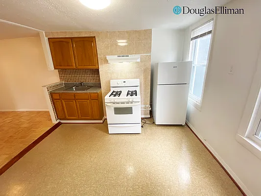 Rented by Douglas Elliman | media 7