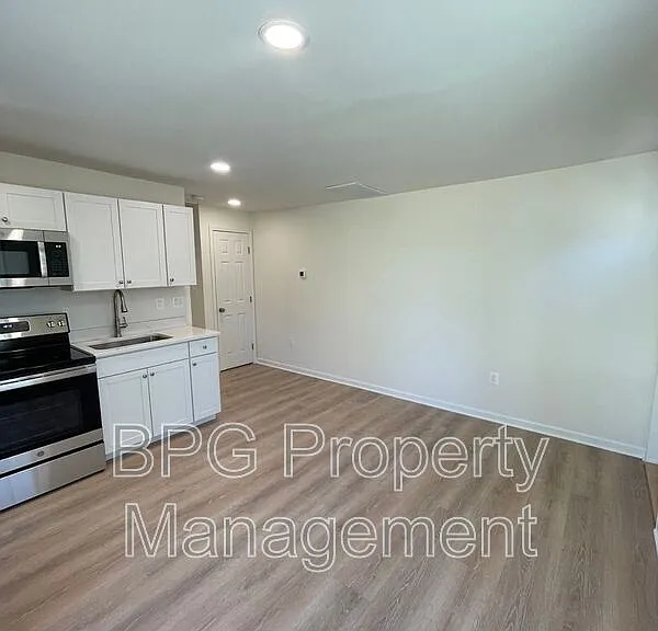 79 Horner St #2 — Photo 6
