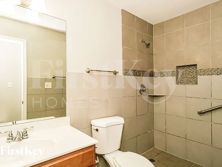 1010 Magnolia Bnd — Photo 13