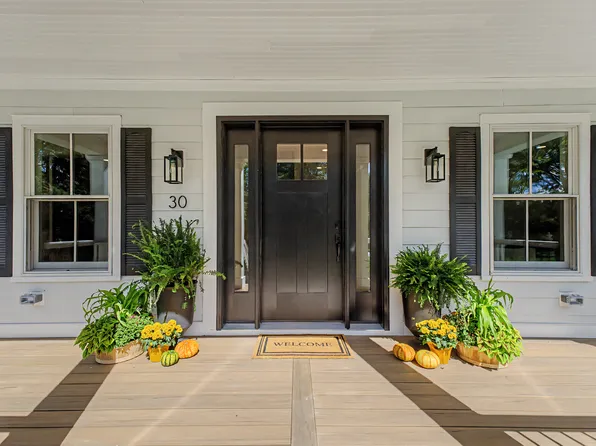 30 E Main St, Mendham, NJ 07945