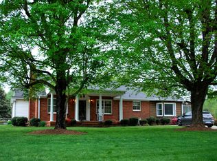 5210 Seward Cir, Pfafftown, NC 27040