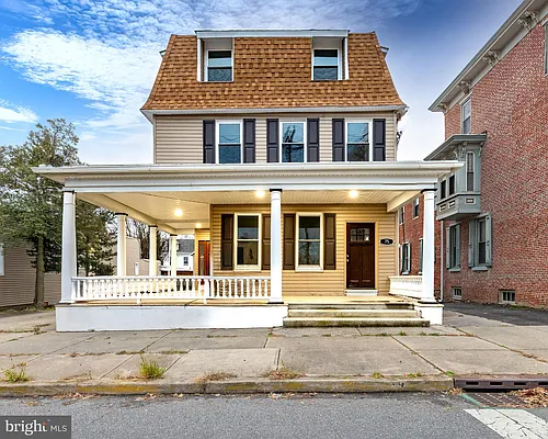 75 Cooper St Photo 1