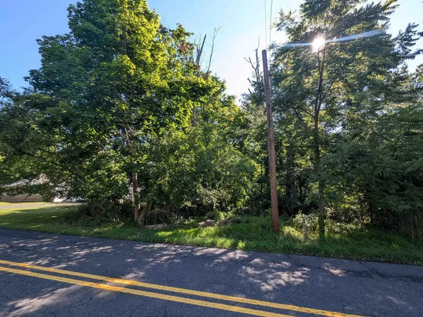 261 Hollow Rd, Skillman, NJ 08558