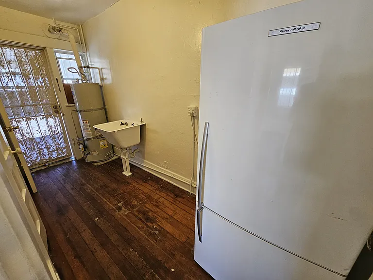 3510 White House Pl — Photo 11