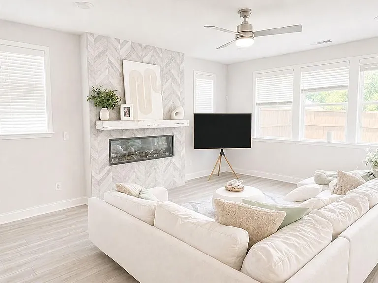 580 Briard Dr — Photo 5