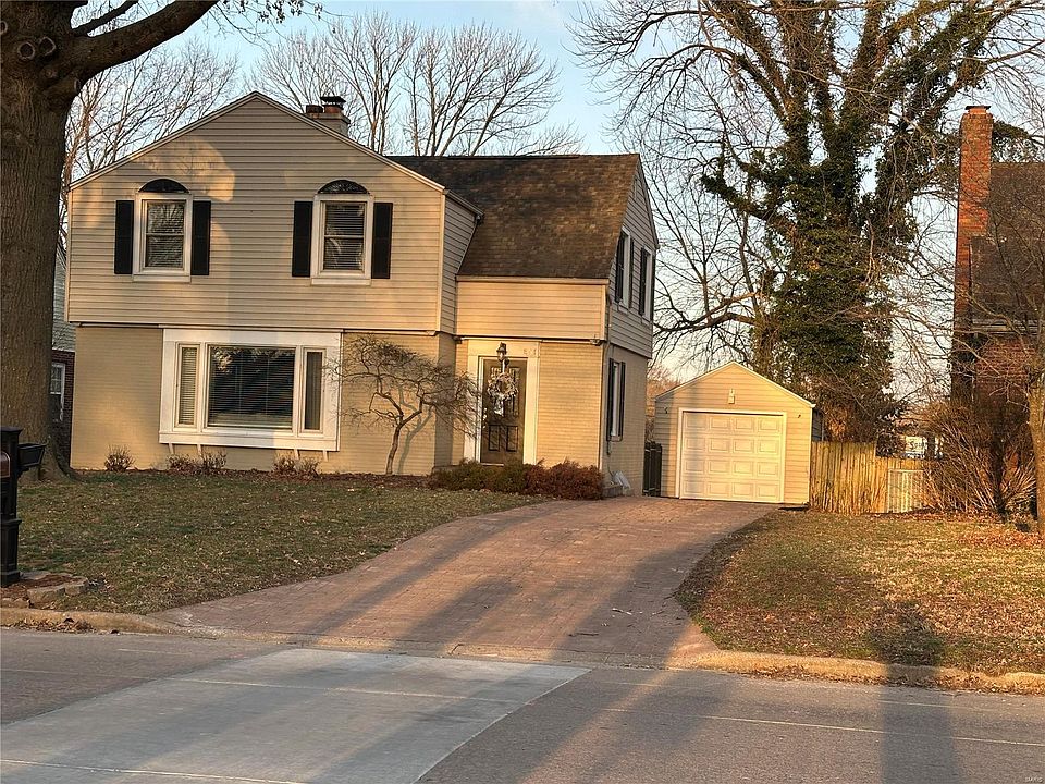 1st image of 851 N Cape Rock Dr