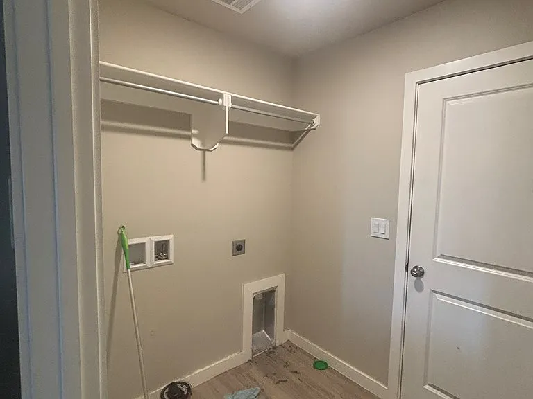 2827 Battle Ave — Photo 5