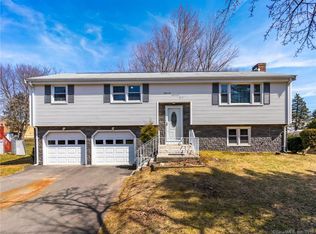 66 Patriot Rd, Windsor, CT 06095