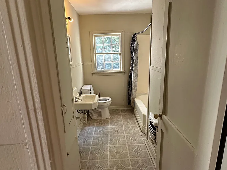 5341 Sussex Ave — Photo 4