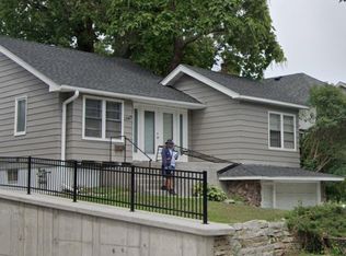 1547 Hague Ave, Saint Paul, MN 55104
