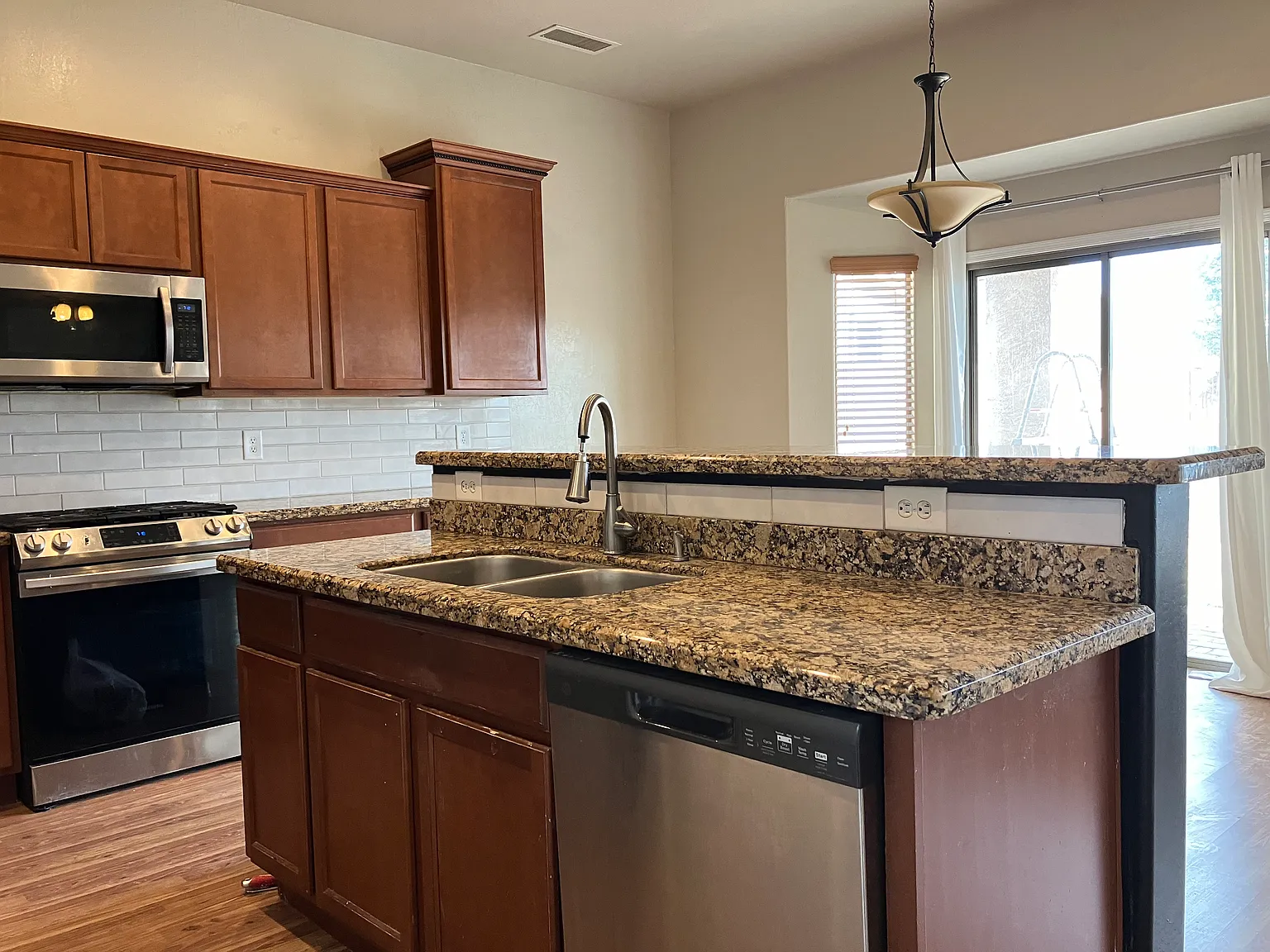41763 W Mano Pl — Photo 3