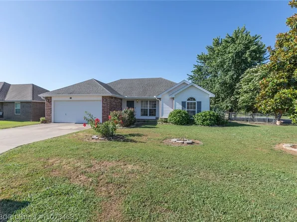 106 Drake Dr, Muldrow, OK 74948