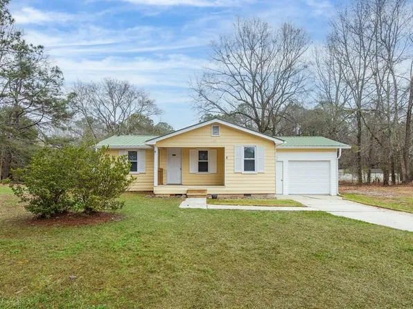 111 E Bonacre Rd, Cataula, GA 31804