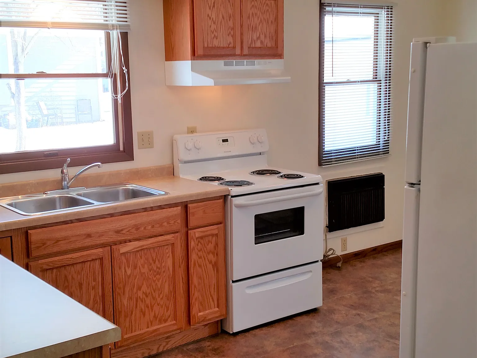 2 bed, 1200 sqft, $1,445 — Photo 4
