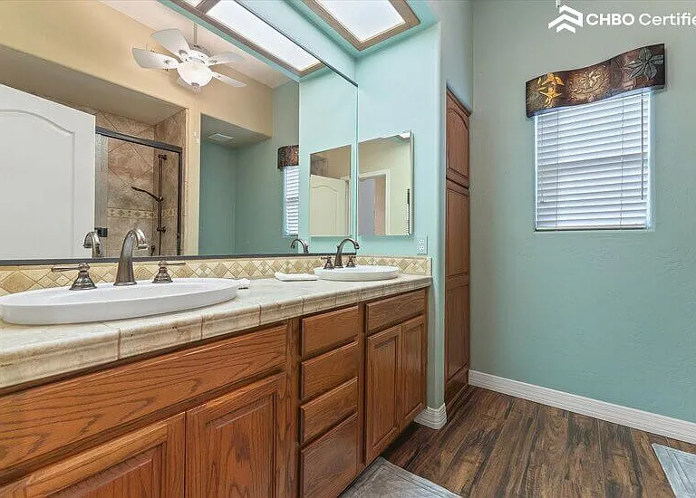 6445 W Fullam St — Photo 42