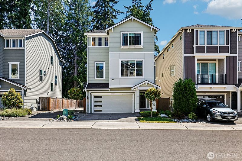 2nd image of 19729 Meridian Place W