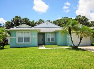 6155 Alexandria Cir, Fort Pierce, FL 34982