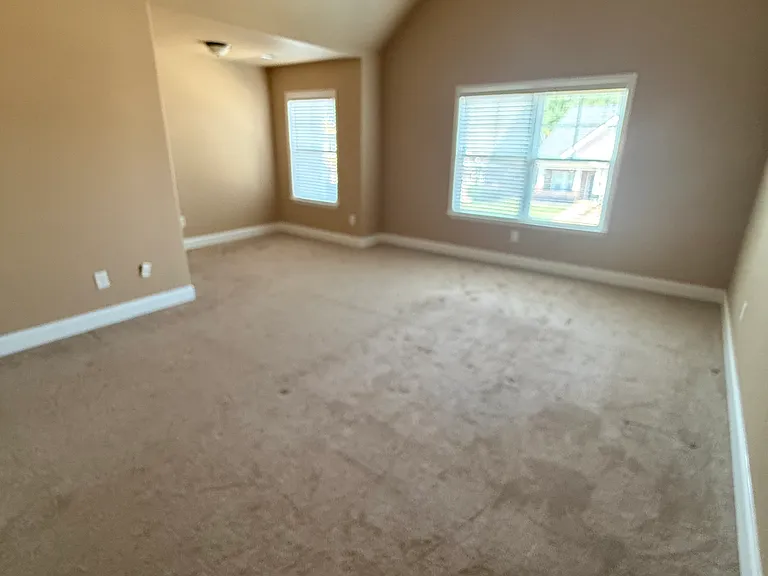 1020 Barrett Dr — Photo 8