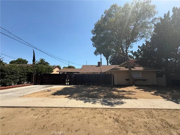 13638 Hartland St, Van Nuys, CA 91405