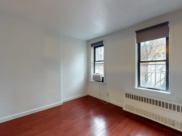 538 West 47th Street image 1 of 5