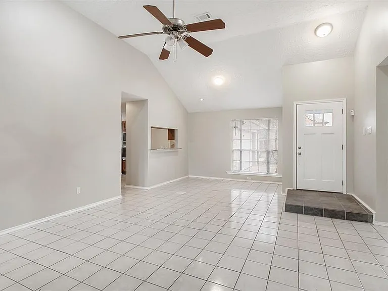 16834 Applecross Ln — Photo 4