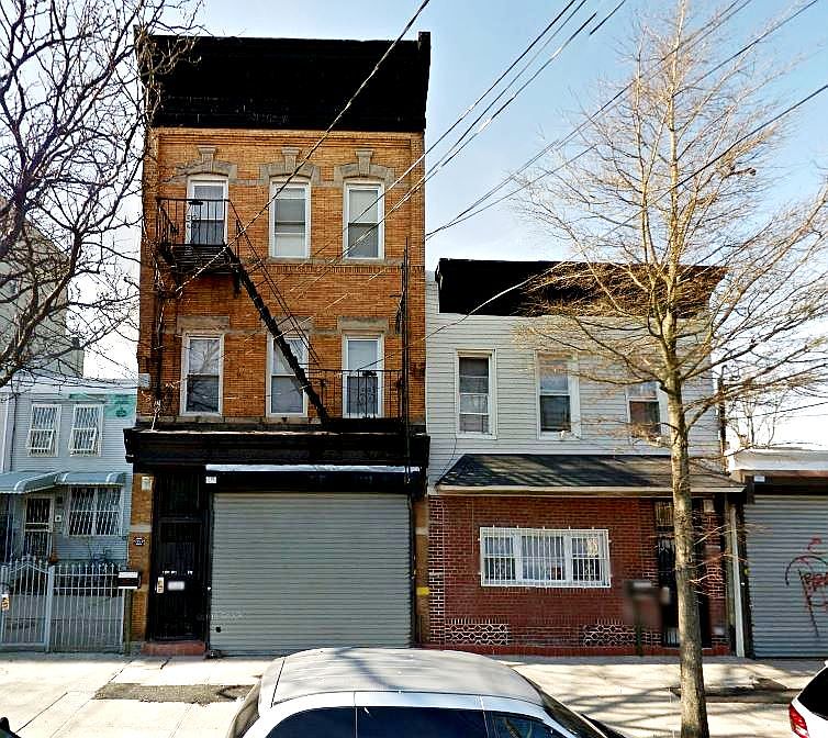 1st image of 2870 2872 W 15 St