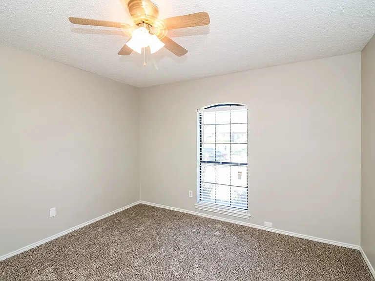 7709 Harmony Dr — Photo 14
