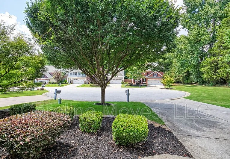 256 Barbours Ln — Photo 3
