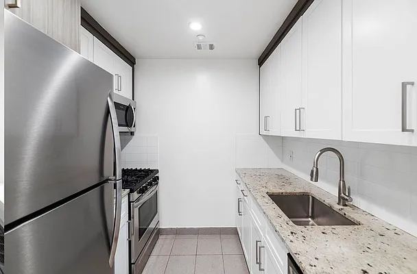 Rented by REAL New York | media 7