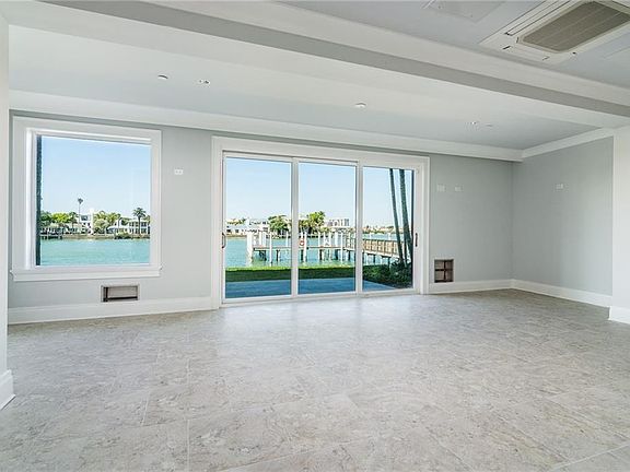 3rd image of 182 Brightwater Dr Unit 1