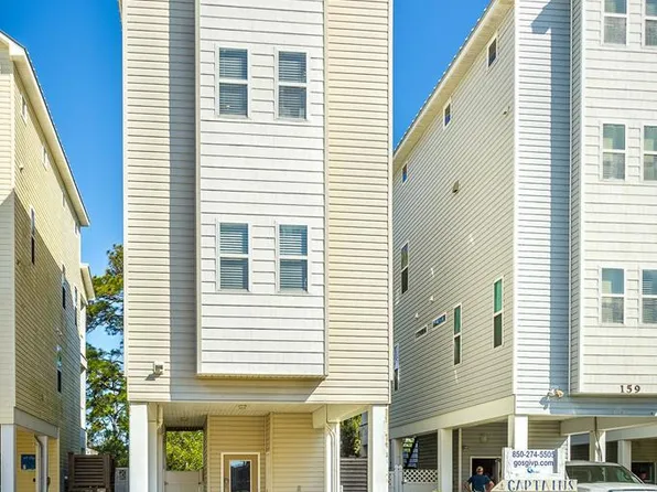 155 Gunn St, Saint George Island, FL 32328