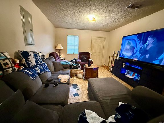 2nd image of 402 N Ferguson St