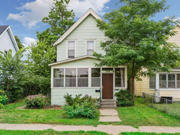 894 Beech St, Saint Paul, MN 55106