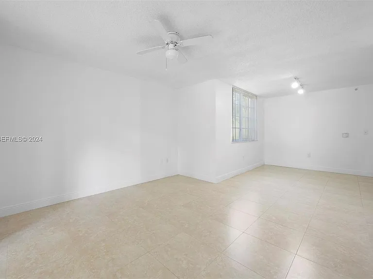 2173 Renaissance Blvd — Photo 7