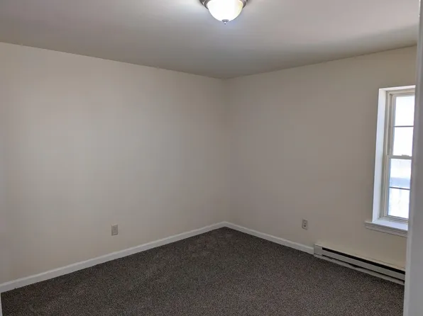 102 E Ayre St #1, Wilmington, DE 19804