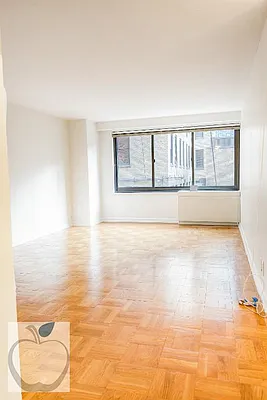 Rented by HOME RESIDENTIAL LLC | media 26