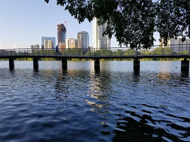 500 E Riverside Dr #224 — Photo 6