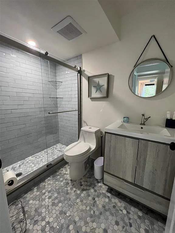 2 bed, 2.0 bath, 998 sqft, $3,900 — Photo 2